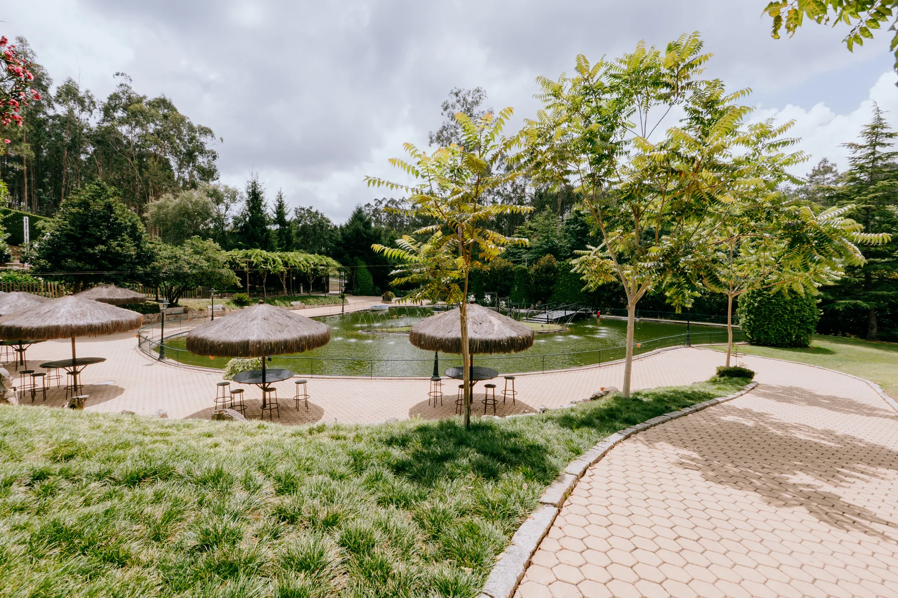 Lago e jardins da Quinta da Costa