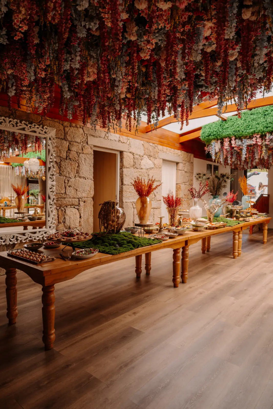 Buffet preparado no salão da Quinta da Costa